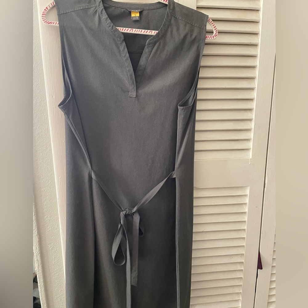 Eddie Bauer XL Sleeveless Gray Tie-Waist Travel Dress